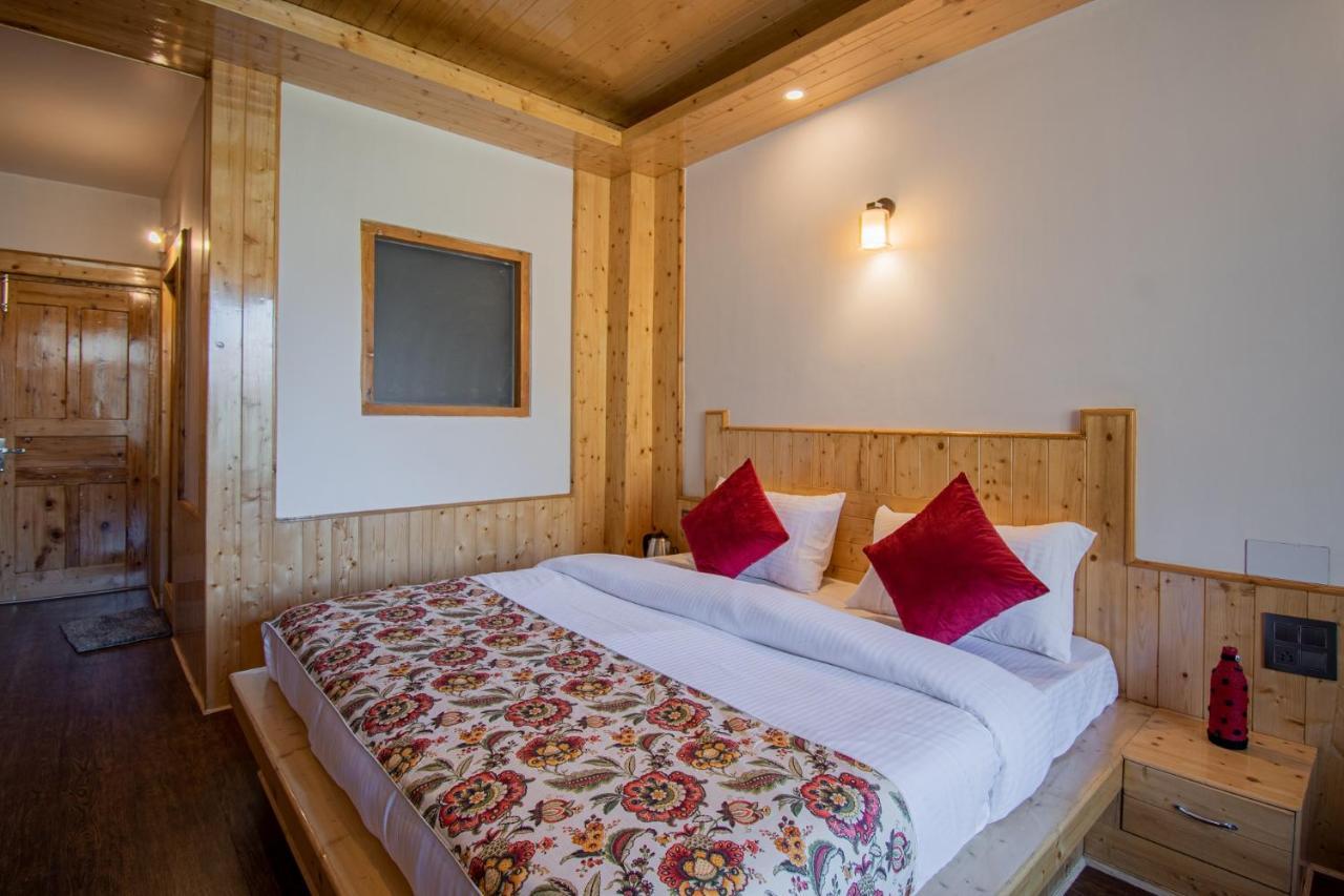 Rocky Mountain Jibhi Hotel Exterior photo